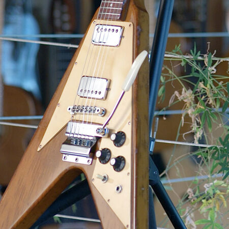 gibson-flying-v-1968-intro.jpg