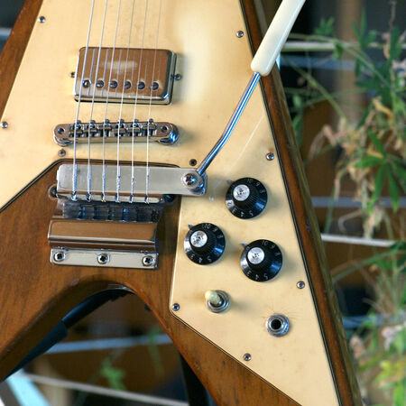 gibson-flying-v-1968-04.jpg